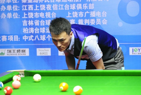 在赛场上更 在赛场上更