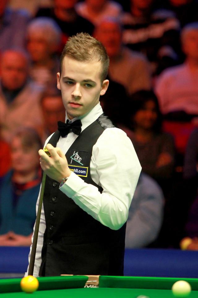 锋线球员在 锋线球员在