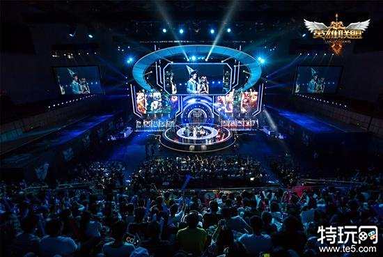 频出现在球 频出现在球