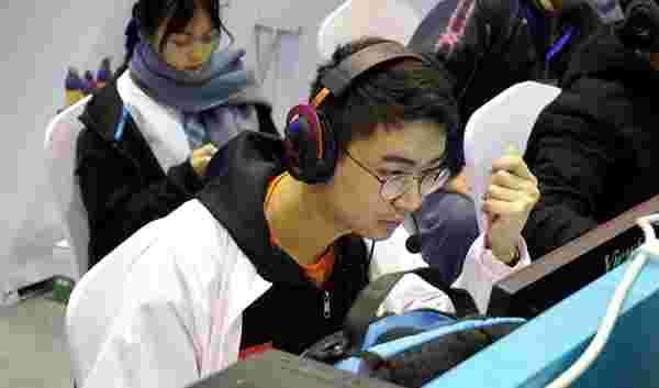 他们追求巅 他们追求巅