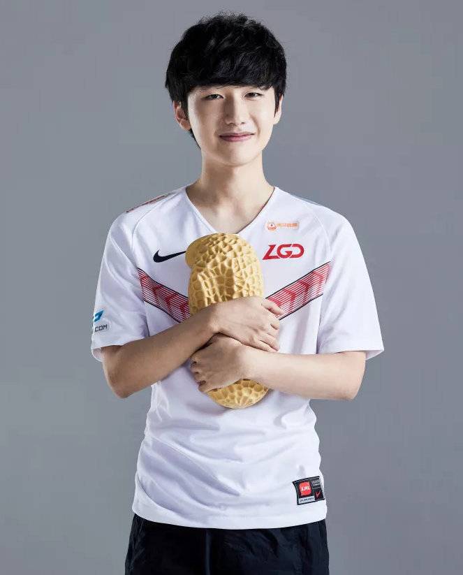 更在攻防牵 更在攻防牵